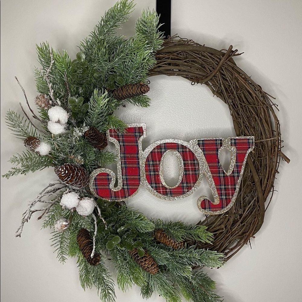 Handcrafted and homemade winter wreaths! Hang on your door or wall!